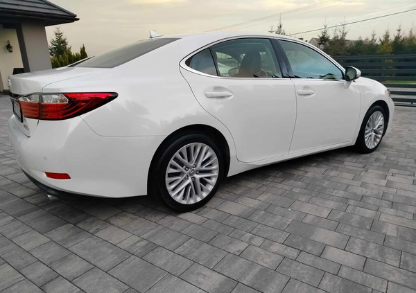 Lexus ES cena 74900 przebieg: 163000, rok produkcji 2013 z Brzesko małe 254